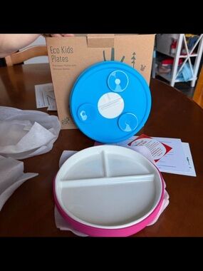 Elk and Friends 6.7” Porcelain Plate w/ suction sleeve blue and pink